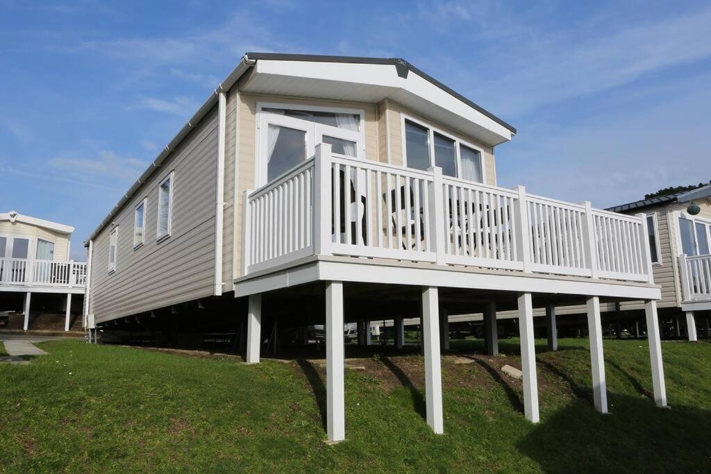 With Panoramic Sea Views Holiday home *
