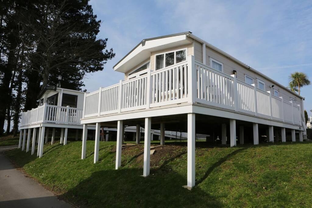 With Panoramic Sea Views